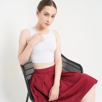 Model Lena is wearing a size Small (S)