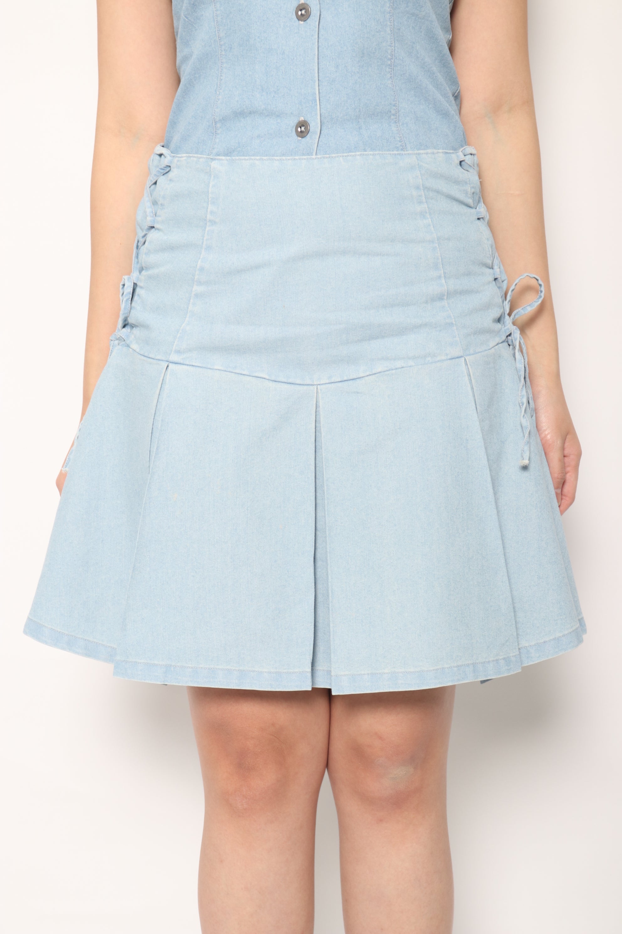 FERN Women's Lace-Up Pleated Mini Skirt