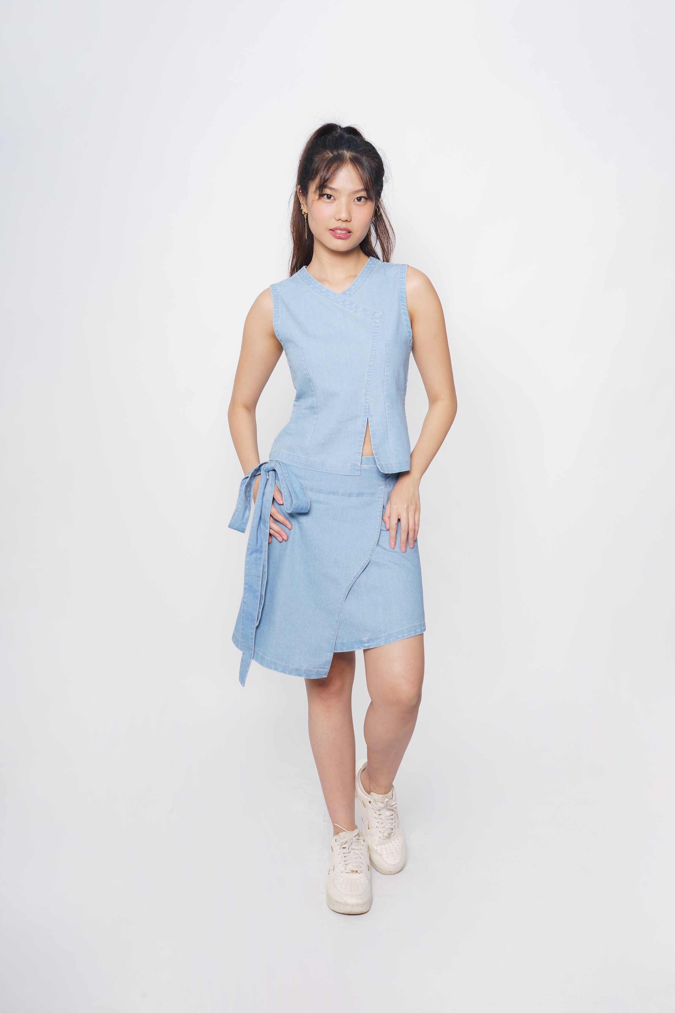LYN Women's Asymmetric Top – kore
